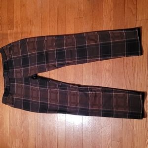 Ladies size medium  skinny leg pants.